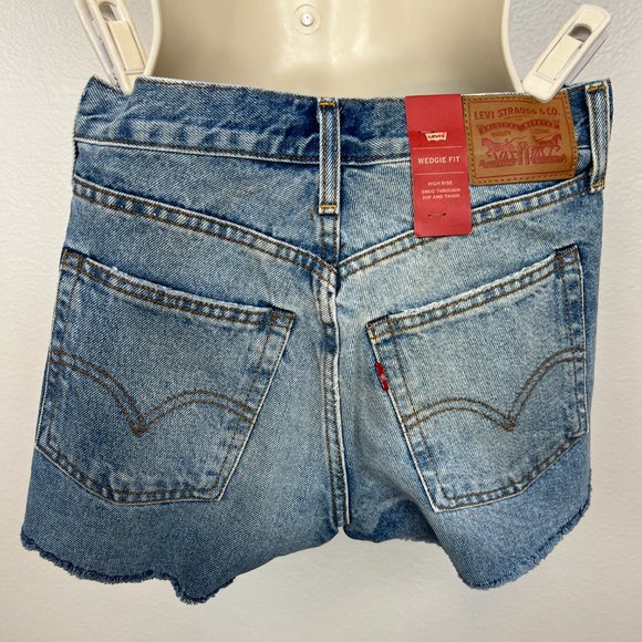 Denim Shorts - LEVI's Wedgie Fit - Picture 8 of 9